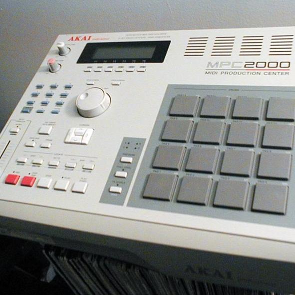Akai MPC2000